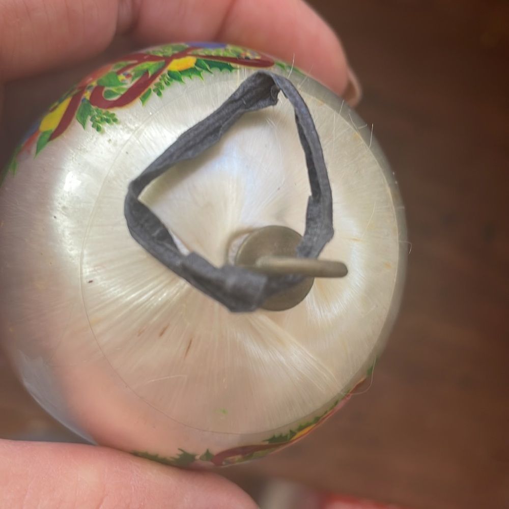 Collection of 4 vintage satin wrapped Christmas tree ornaments‎ - Picture 11 of 15
